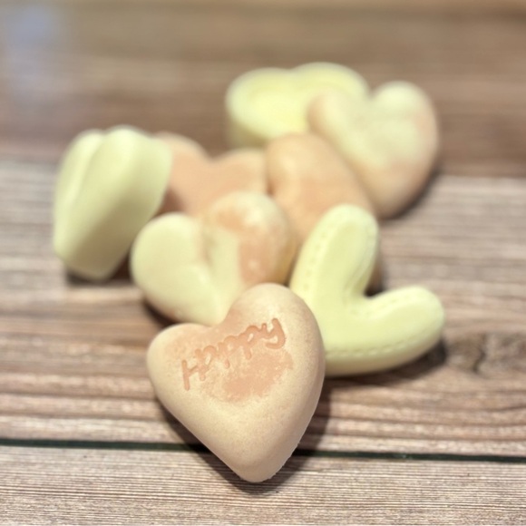 Hand crafted artisan heart soaps set - close out deal - Picture 3 of 4